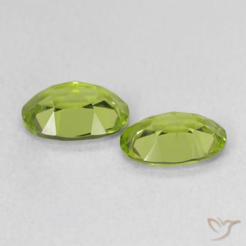 Gemme di Peridoto Verde medio naturale da 1.68 ct, Ovale, VVS-VS