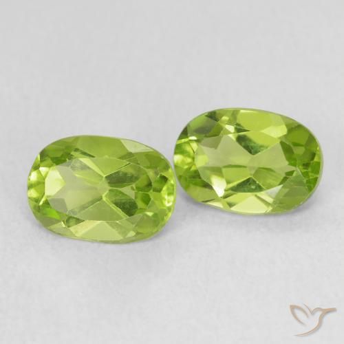 Gemme di Peridoto Verde medio naturale da 1.81 ct, Ovale, VS