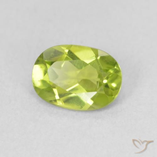 Peridoto Verde giallastro vivace naturale da 0.91 ct, Ovale, VS