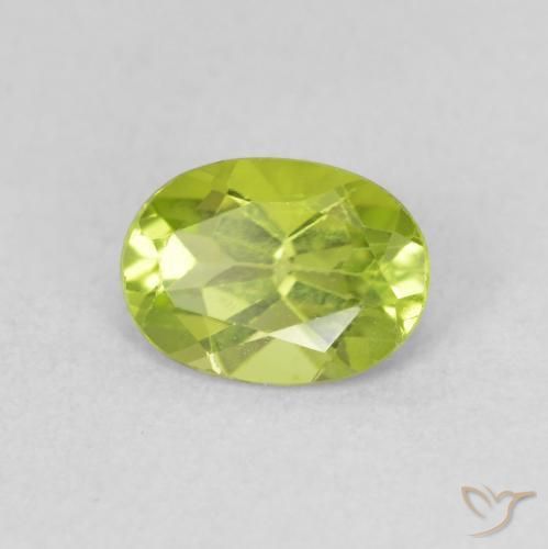 Peridoto Verde giallastro vivace naturale da 0.87 ct, Ovale, VS