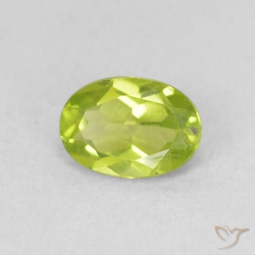 Peridoto Verde brillante naturale da 0.87 ct, Ovale, VS