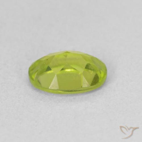 Peridoto Verde brillante naturale da 0.87 ct, Ovale, VS