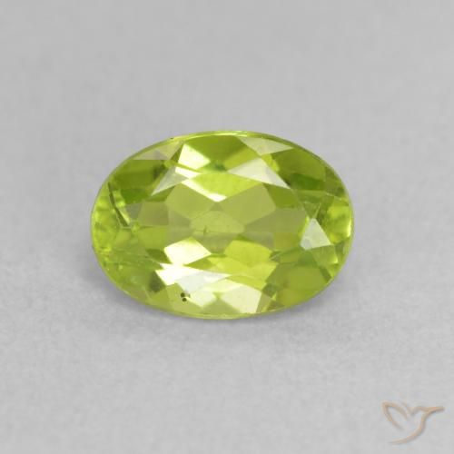 0.95ct Naturale Verde medio Peridoto, Ovale, VS