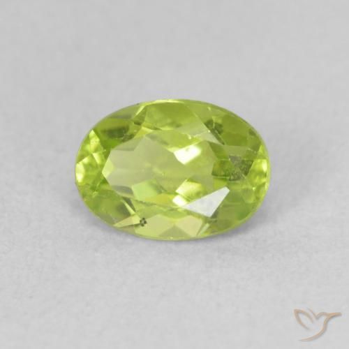 Peridoto Verde medio naturale da 0.95 ct, Ovale, VS