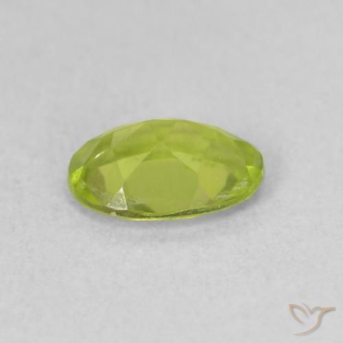 Peridoto Verde giallastro vivace naturale da 0.85 ct, Ovale, VS