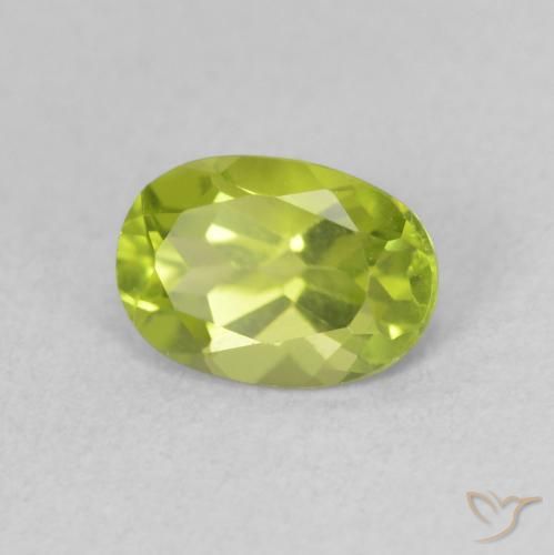 Peridoto Verde giallastro vivace naturale da 0.98 ct, Ovale, VS