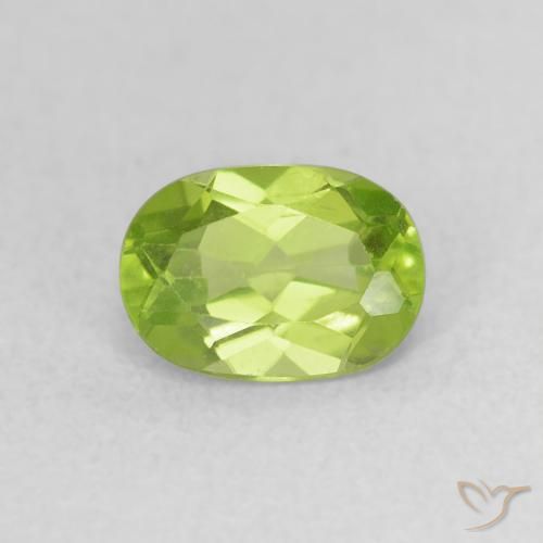 0.96ct Naturale Verde medio Peridoto, Ovale, VS