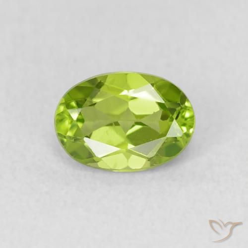 1.02ct Naturale Verde acceso Peridoto, Ovale, VS