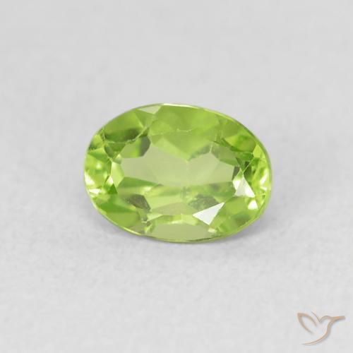 Peridoto Medium Light-Green naturale da 0.95 ct, Ovale, VS