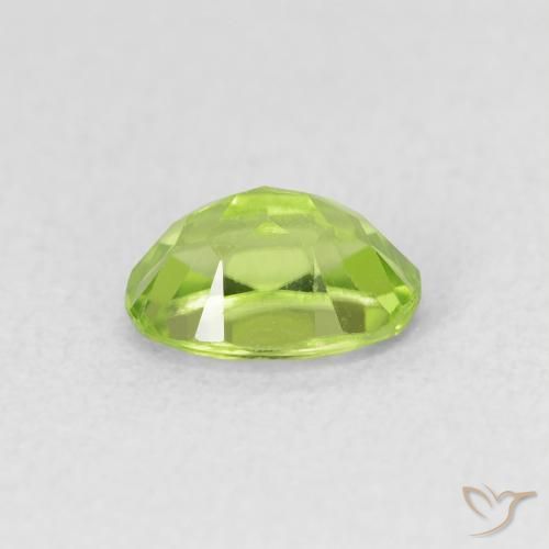 Peridoto Medium Light-Green naturale da 0.95 ct, Ovale, VS