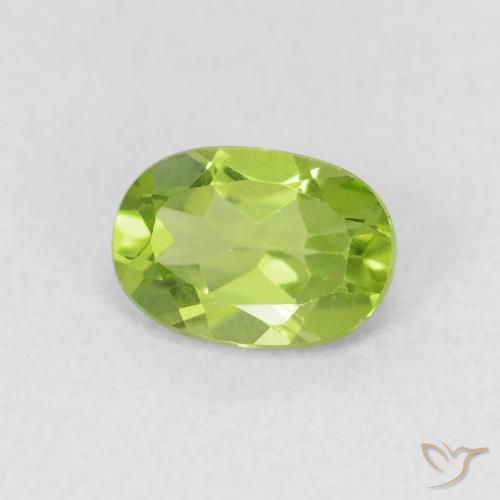 Peridoto Verde acceso naturale da 0.96 ct, Ovale, VS