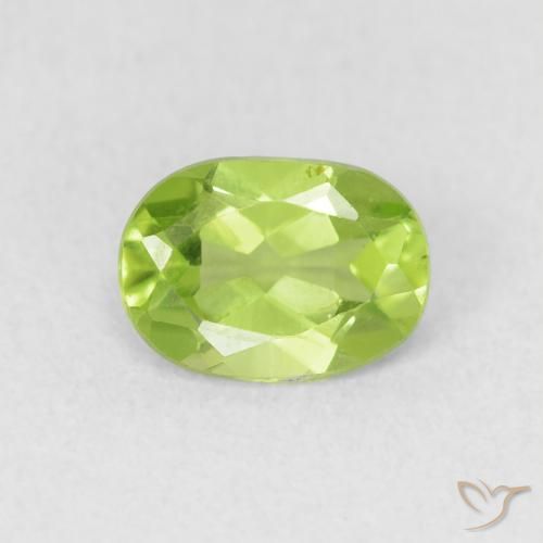 Peridoto Verde chiaro naturale da 0.96 ct, Ovale, VS
