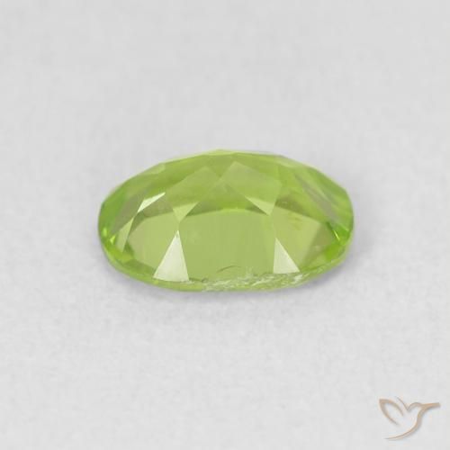 Peridoto Verde chiaro naturale da 0.96 ct, Ovale, VS