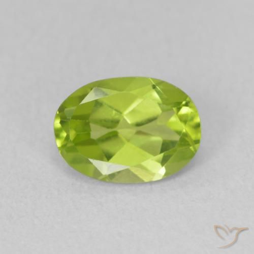 0.88ct Naturale Verde acceso Peridoto, Ovale, VS