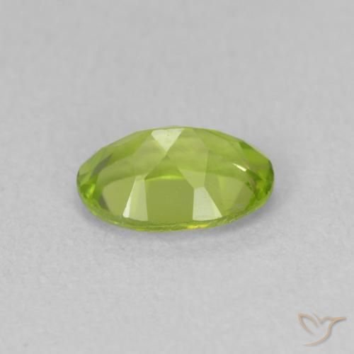 Peridoto Verde giallastro naturale da 0.85 ct, Ovale, VS