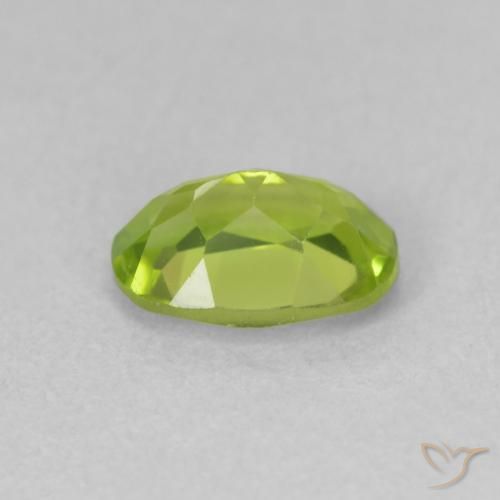 Peridoto Verde giallastro naturale da 0.96 ct, Ovale, VS