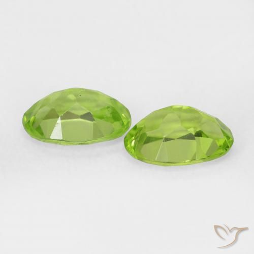 Gemme di Peridoto Verde medio naturale da 1.62 ct, Ovale, VS