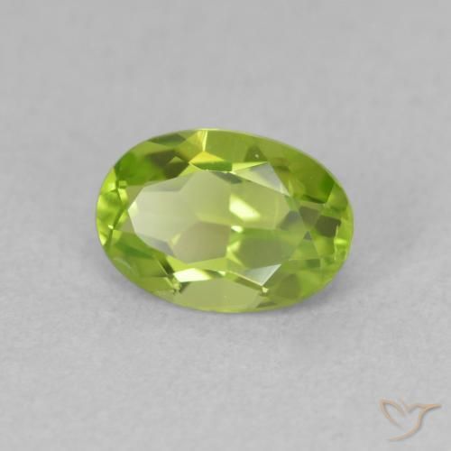 Peridoto Verde acceso naturale da 0.96 ct, Ovale, VS