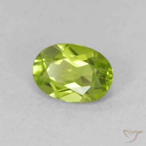 Peridoto Verde acceso naturale da 0.92 ct, Ovale, VVS-VS
