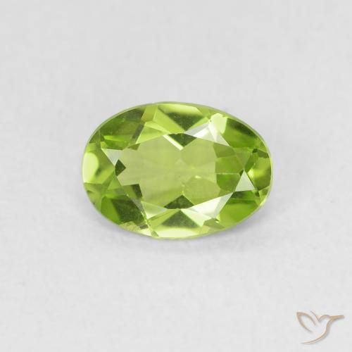 0.73ct Naturale Verde medio Peridoto, Ovale, VVS