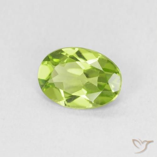 Peridoto Verde medio naturale da 0.73 ct, Ovale, VVS