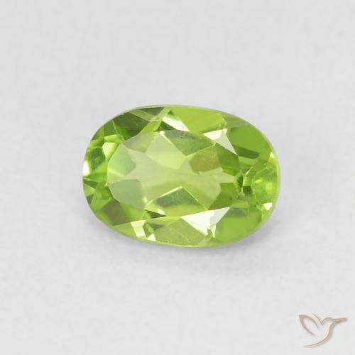 Peridoto Verde medio naturale da 0.96 ct, Ovale, VVS-VS