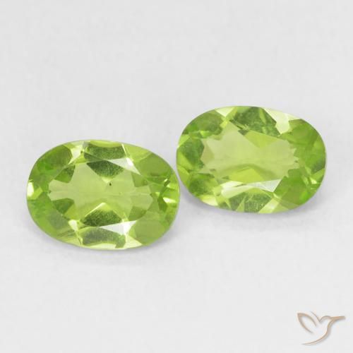 Gemme di Peridoto Verde chiaro e vivace naturale da 1.72 ct, Ovale, VS