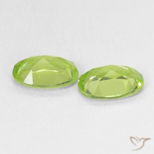 Gemme di Peridoto Verde chiaro e vivace naturale da 1.62 ct, Ovale, VS