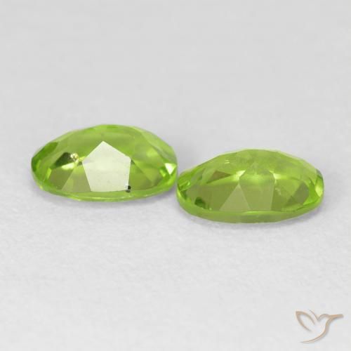 Gemme di Peridoto Verde acceso naturale da 1.84 ct, Ovale, VS