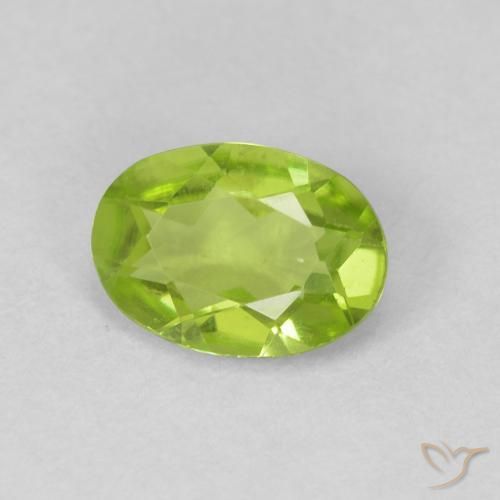 Peridoto Verde brillante naturale da 0.84 ct, Ovale, VVS