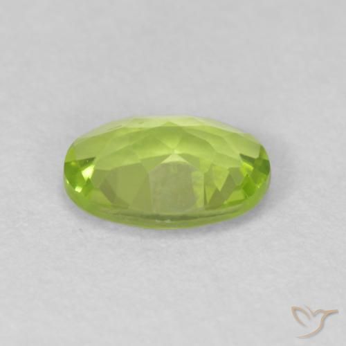 Peridoto Verde brillante naturale da 0.84 ct, Ovale, VVS