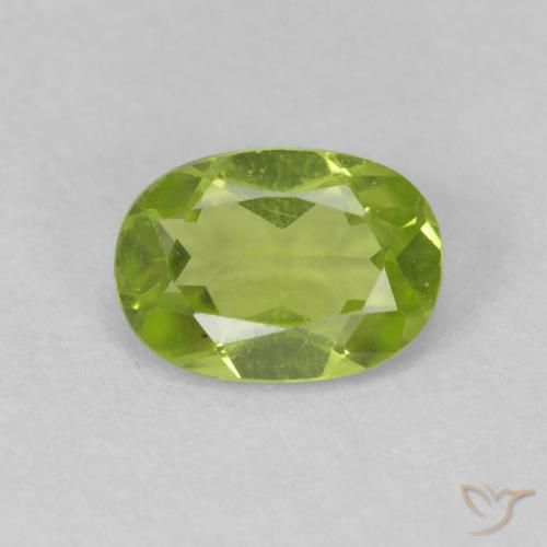 0.88ct Naturale Verde medio Peridoto, Ovale, VVS