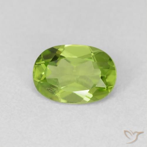 Peridoto Verde medio naturale da 0.87 ct, Ovale, VVS-VS
