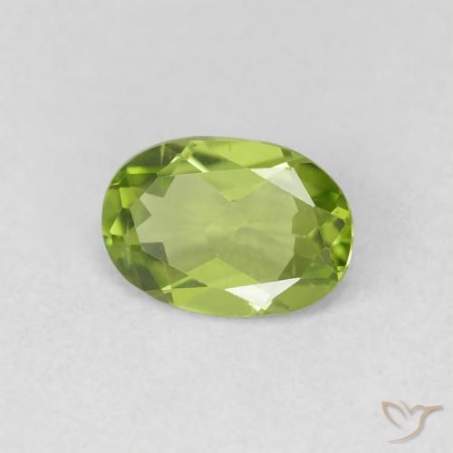 Peridoto Verde acceso naturale da 0.73 ct, Ovale, VVS-VS