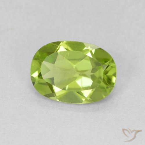 Peridoto Verde acceso naturale da 0.84 ct, Ovale, VS