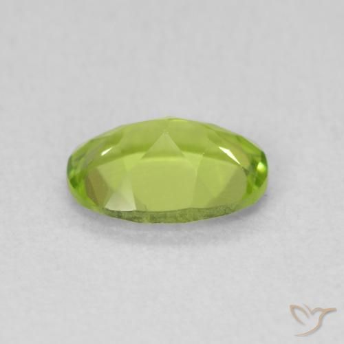 Peridoto Verde acceso naturale da 0.84 ct, Ovale, VS