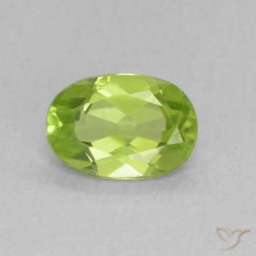 0.85ct Naturale Verde acceso Peridoto, Ovale, VS
