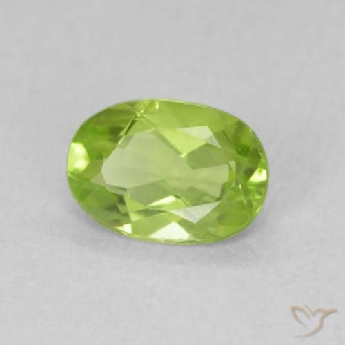 Peridoto Verde acceso naturale da 0.85 ct, Ovale, VS
