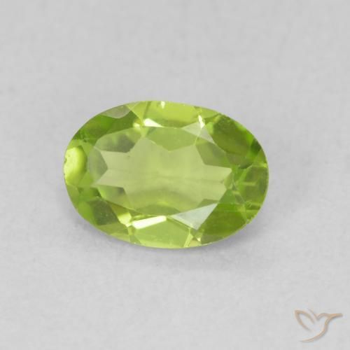 Peridoto Verde acceso naturale da 0.75 ct, Ovale, VS