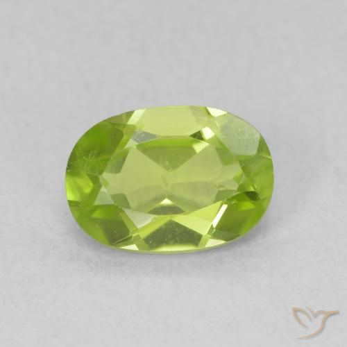 0.85ct Naturale Verde medio Peridoto, Ovale, VS