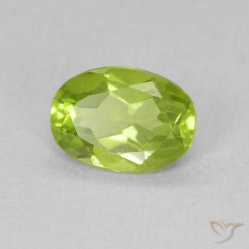 Peridoto Verde acceso naturale da 0.86 ct, Ovale, VS