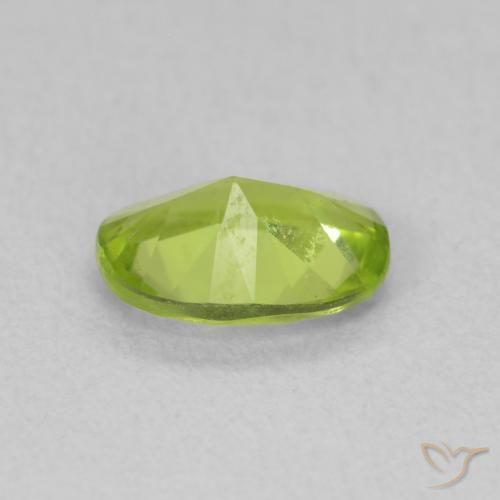 Peridoto Verde acceso naturale da 0.80 ct, Ovale, VS