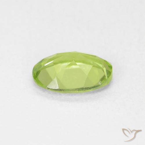Peridoto Verde medio naturale da 0.88 ct, Ovale, VVS-VS