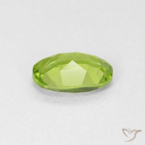 Peridoto Verde medio naturale da 0.92 ct, Ovale, VVS-VS