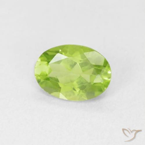 Peridoto Verde chiaro naturale da 0.80 ct, Ovale, VVS-VS
