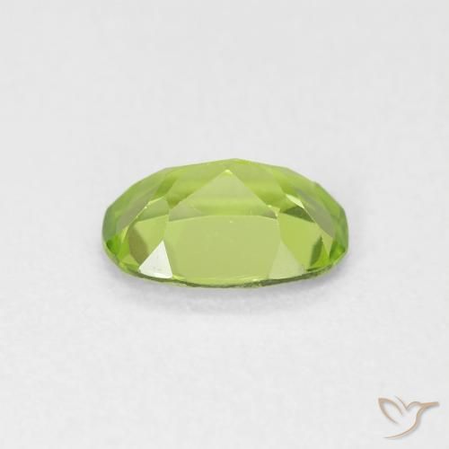 Peridoto Verde giallastro naturale da 0.78 ct, Ovale, VVS-VS