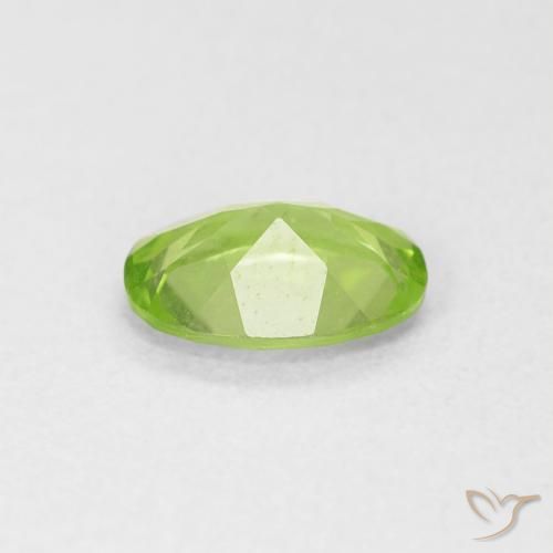 Peridoto Verde medio naturale da 0.78 ct, Ovale, VVS-VS