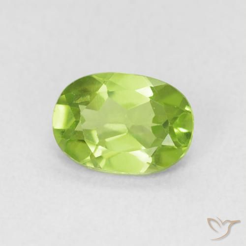 Peridoto Verde brillante naturale da 0.90 ct, Ovale, VS