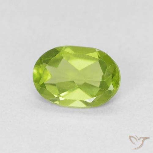Peridoto Verde acceso naturale da 0.78 ct, Ovale, VS