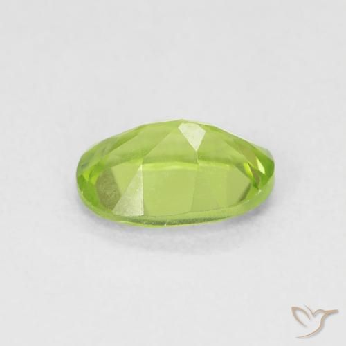 Peridoto Verde giallastro naturale da 0.90 ct, Ovale, VS